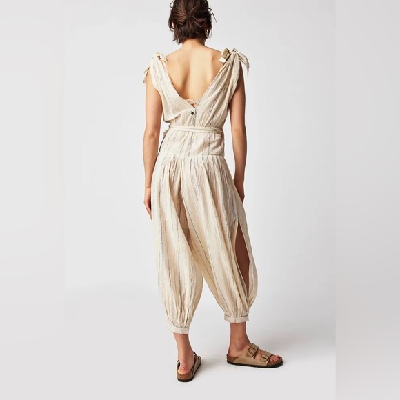 SALE🤍ANTIK BATIK Mimi jumpsuit ✨ - Picture 4 of 14